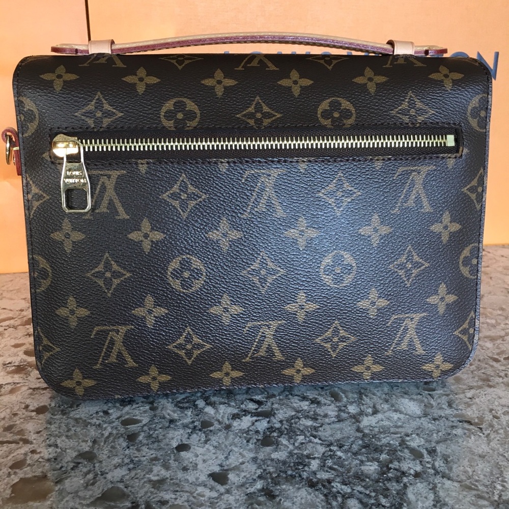 ❌SOLD❌ - Picture 2 of 16